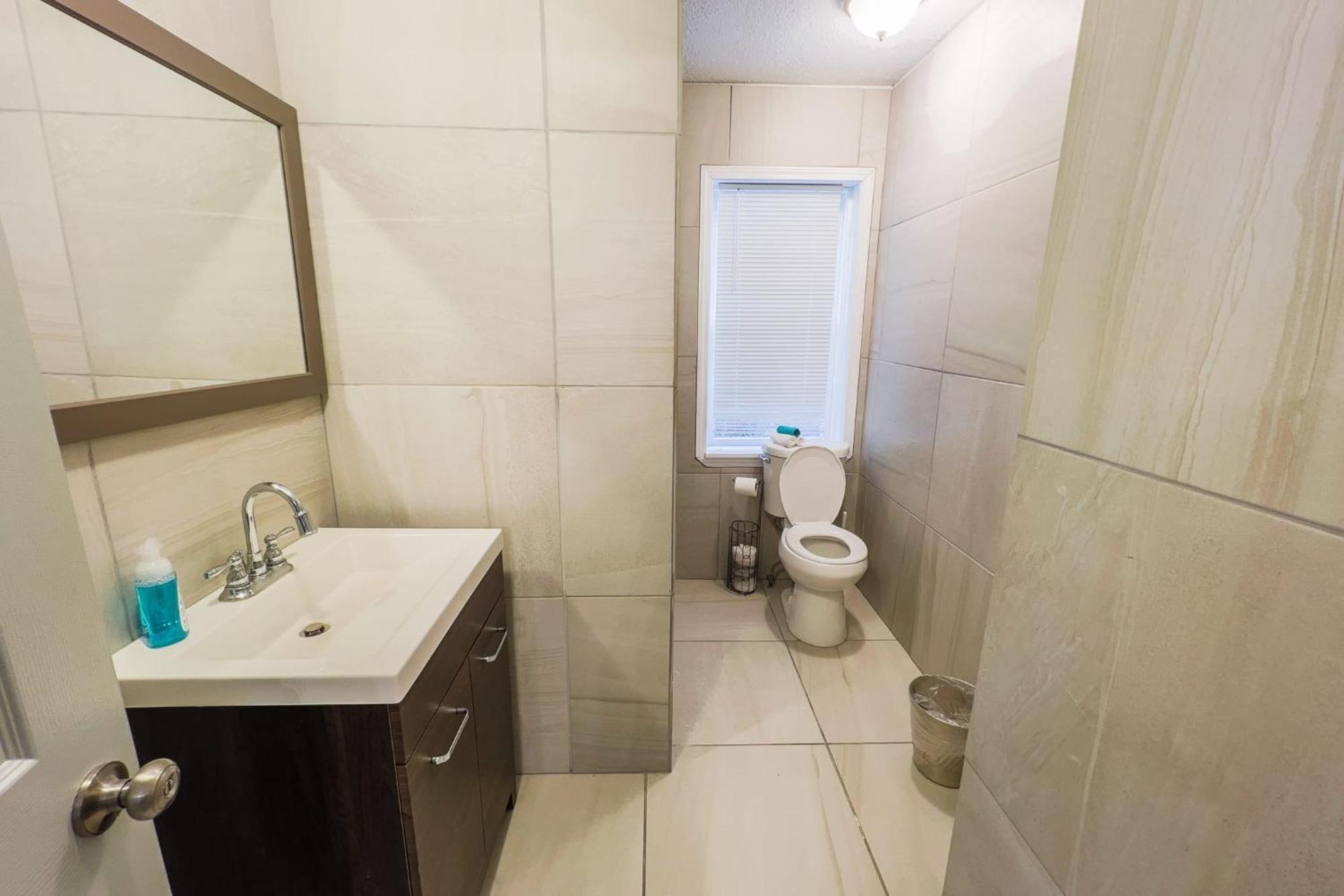 Large 6Br, 6 Bath In The City Of Niagara Falls Zewnętrze zdjęcie