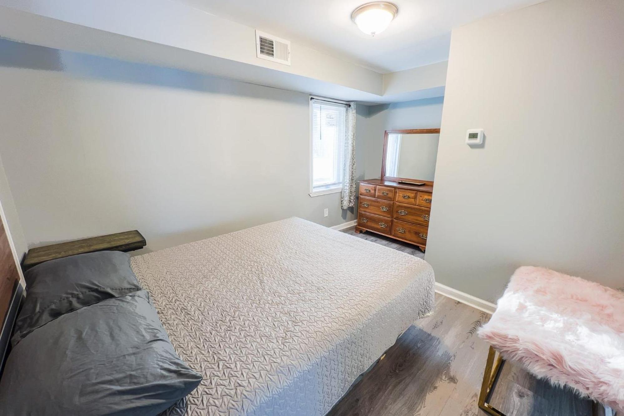 Large 6Br, 6 Bath In The City Of Niagara Falls Zewnętrze zdjęcie