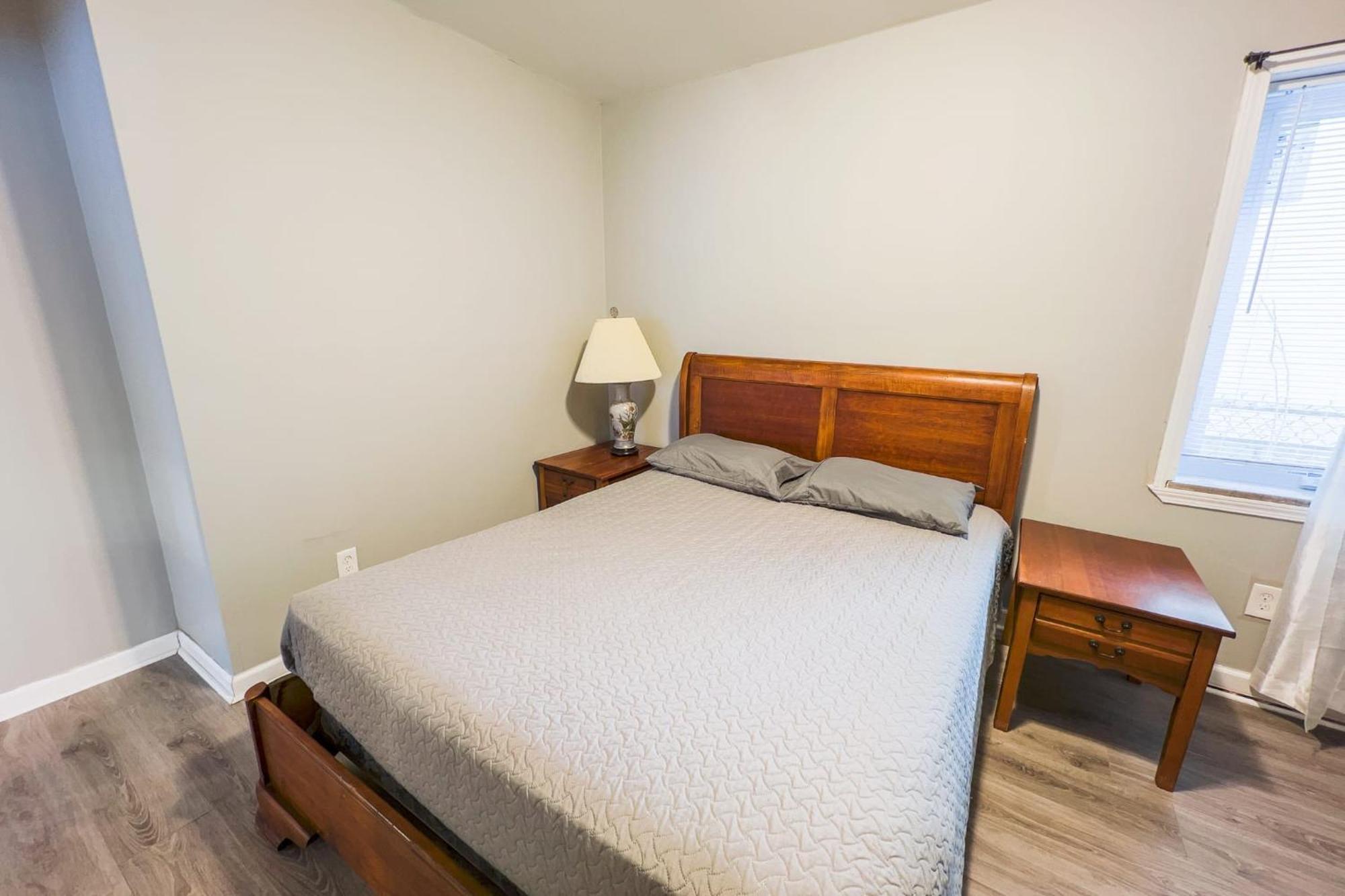 Large 6Br, 6 Bath In The City Of Niagara Falls Zewnętrze zdjęcie