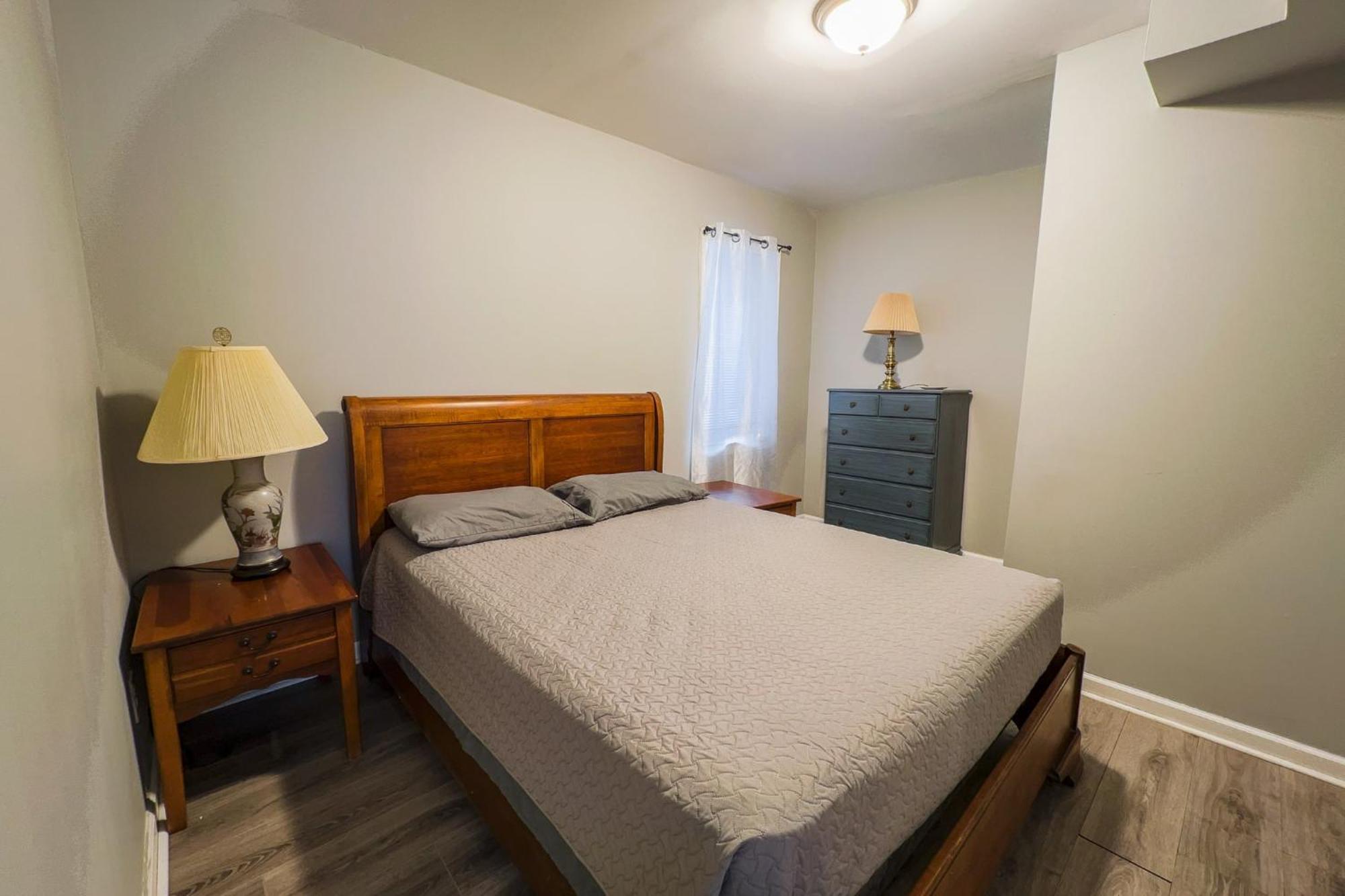 Large 6Br, 6 Bath In The City Of Niagara Falls Zewnętrze zdjęcie